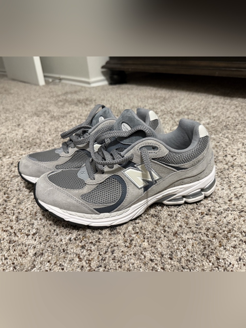New Balance 2002R Sneakers Gray - Women’s US 8.5 - Worn Once!